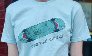 "Show Your Unique" Skateboard Top